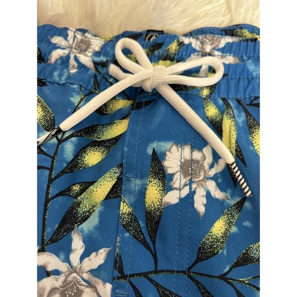 Men's Volcom Size X-large Swim trunks. NWT. Blue tropical floral theme. Hawaiian - Picture 5 of 16